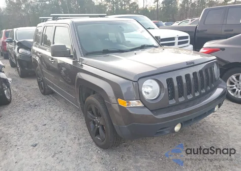 2015 Jeep Patriot Altitude Edition z USA, uszkodzony, nr VIN 1C4NJPBA1FD428145